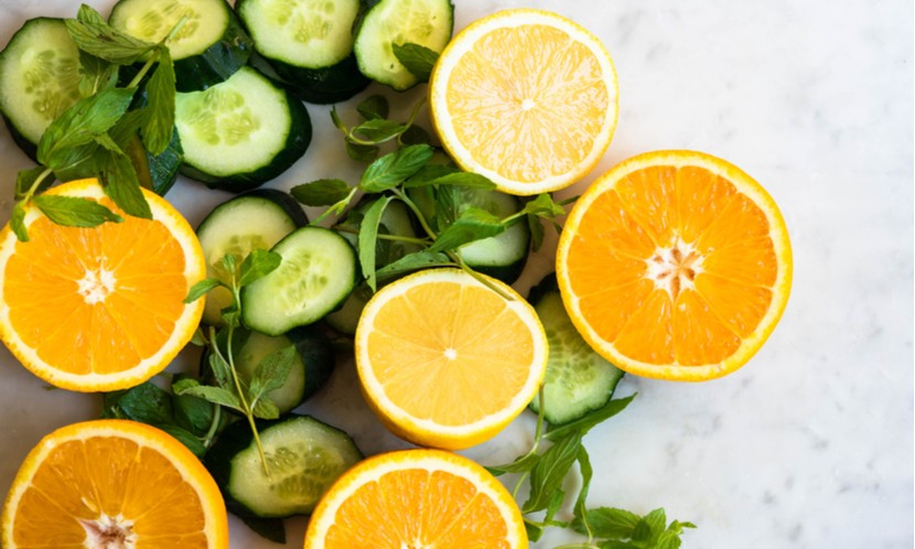 （少吃些感光性食物如檸檬、柳丁等等，可以防止曬黑。圖片來源：Shutterstock）